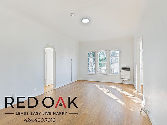 4th image of 706 N Saint Andrews Pl APT 206