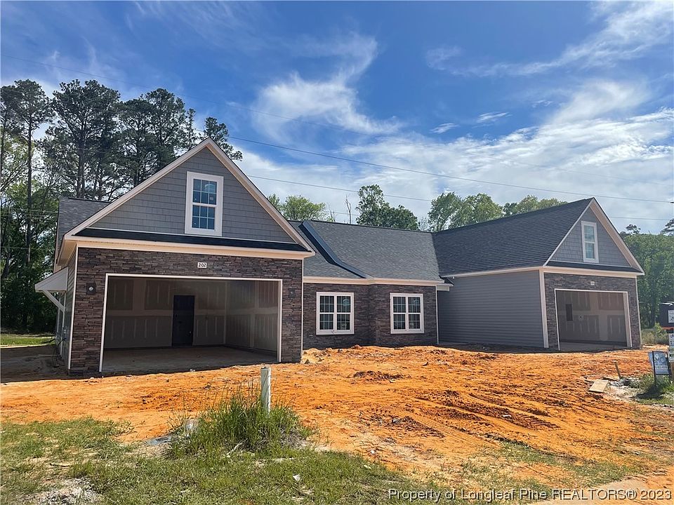 2nd image of 202 Oak Pointe Cir E