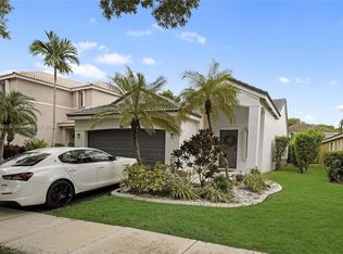 4216 Mahogany Ridge Dr, Fort Lauderdale, FL 33331