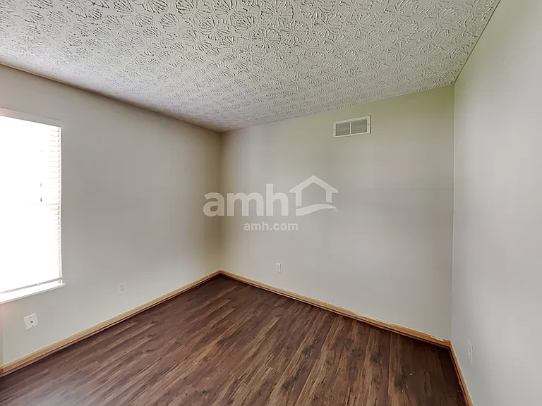 7630 Blacklick Ridge Blvd — Photo 14