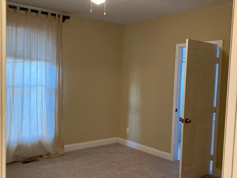 78 Lucy St SE — Photo 12
