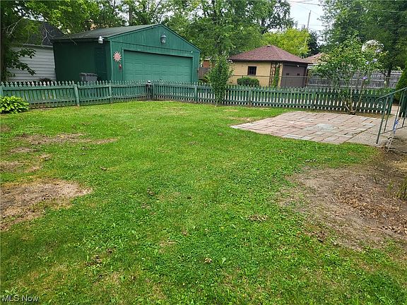 3rd image of 4204 Euclid Blvd