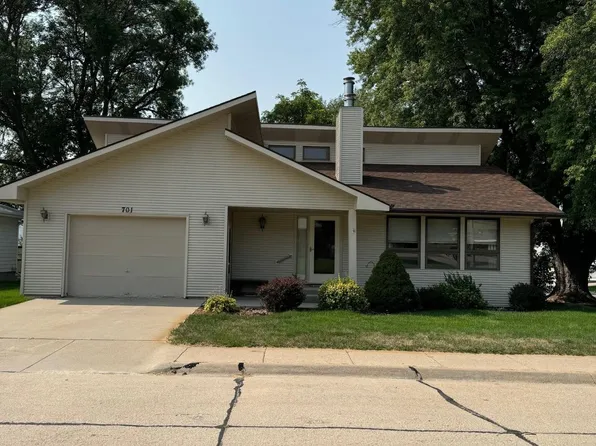 701 19th St, Gothenburg, NE 69138