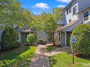 1308 Woodbridge Commons Way, Iselin, NJ 08830