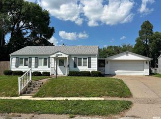 3807 10th Avenue Pl, Moline, IL 61265