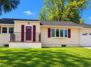 27 Weyburne Rd, Hamilton, NJ 08690