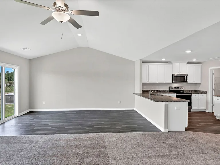 807 Red Berry Ln — Photo 7
