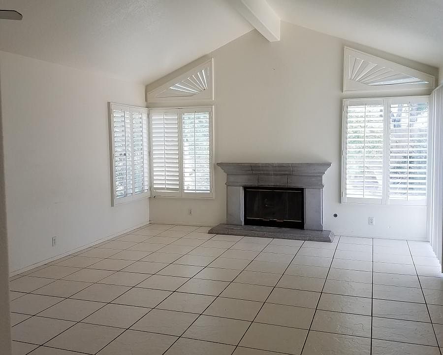 2nd image of 2851 Via Lindo Dr
