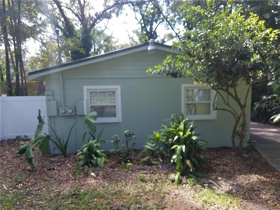 1st image of 1601 E Mulberry Dr