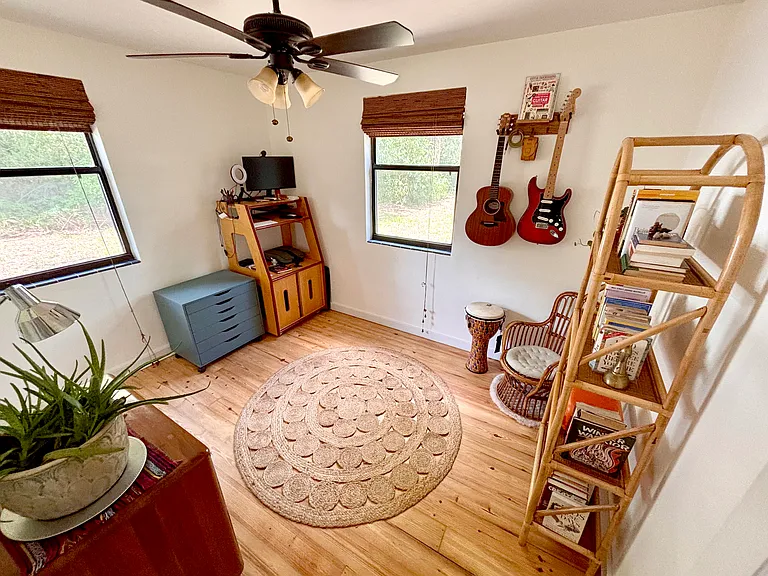 Second bedroom or office