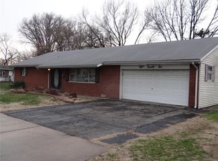 821 N 36th St, East Saint Louis, IL
