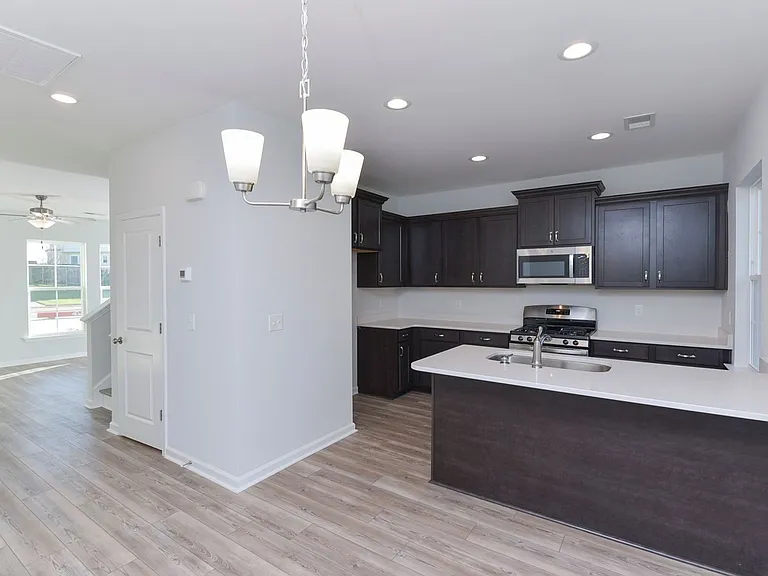185 Northwood St — Photo 11