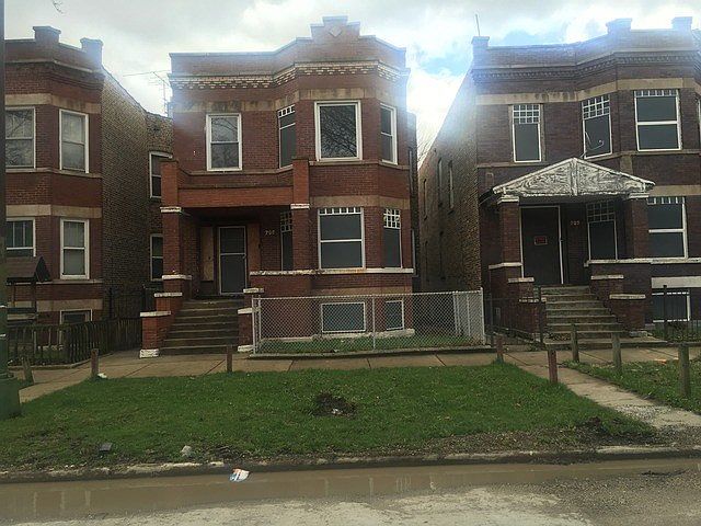 2nd image of 709 N Central Park Ave