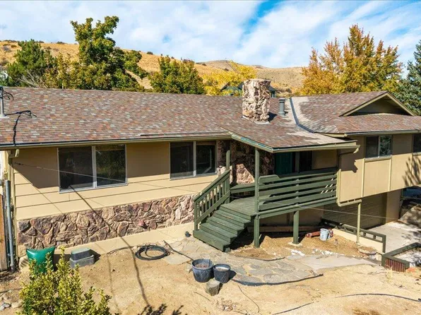 305 Steamboat Ct, Reno, NV 89521