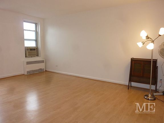 5th image of 2212 Brigham St APT 6G