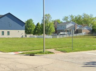 10S065 Havens Dr, Downers Grove, IL 60517