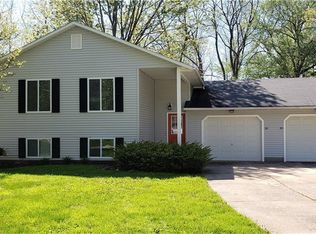 38/39 Williamsburg Ct, Madison, OH 44057