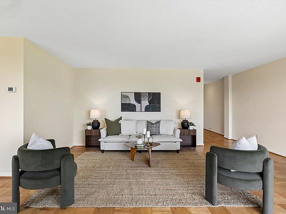 4th image of 4977 Battery Ln #1902
