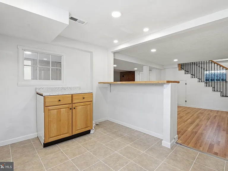 2301 Bayside Dr — Photo 28