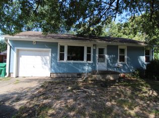 1608 Horseshoe Dr, Springdale, AR 72762