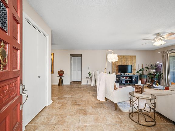 5th image of 1222 Twin Points Rd