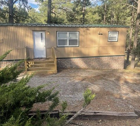4th image of 140 Juniper Rd