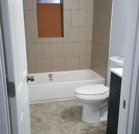 4th image of 5003 Indianapolis Blvd