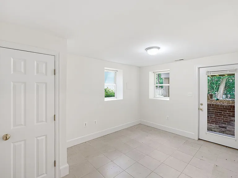 2812 Northampton St NW — Photo 21