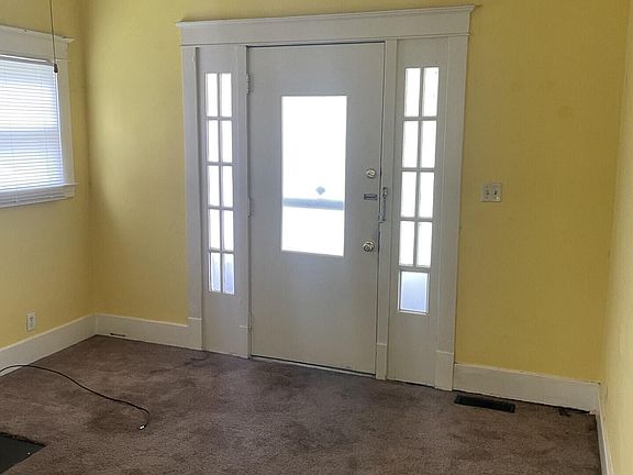 4th image of 109 N 28th St