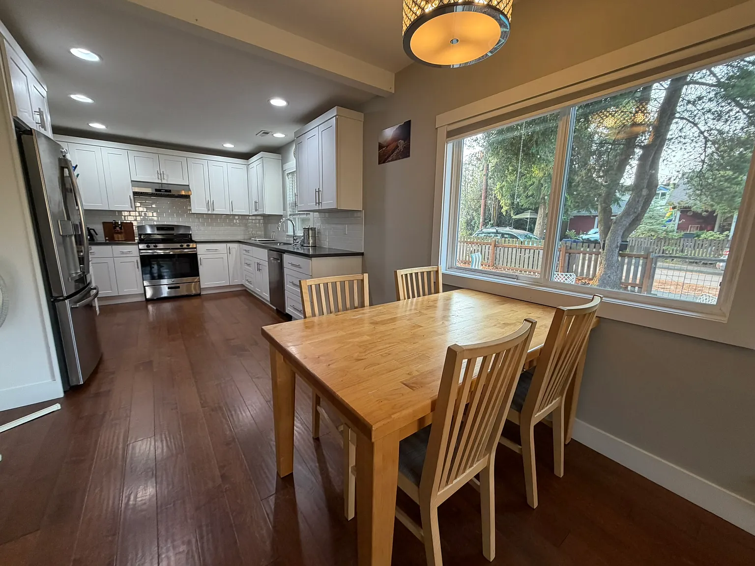 2 bed, 960 sqft, $3,200 — Photo 4