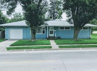 1201 Logan St, Muscatine, IA 52761