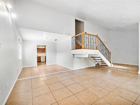 3rd image of 1907 Pepperrell Place Ct