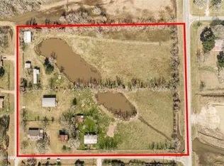 236 Avenue G St, Sealy, TX 77474