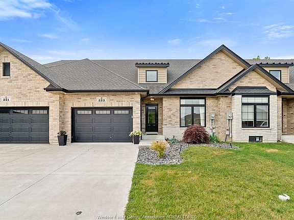 2nd image of 223 Livingstone Cres