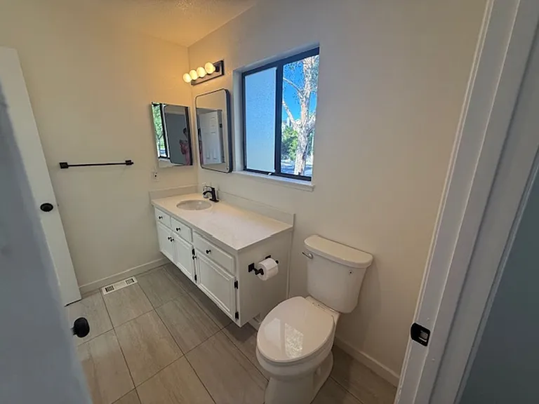 300 Mill Rd — Photo 13
