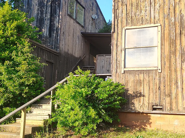 2806 Shellbark Rd — Photo 1