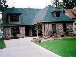 2605 W Sycamore Beach Rd, Angola, IN 46703