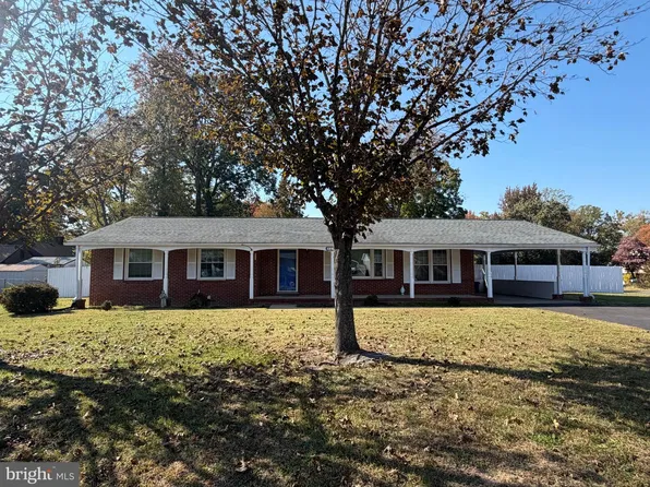 603 Perry Dr, Fredericksburg, VA 22405