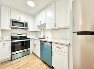 5111 Harold Way APT 302, Los Angeles, CA 90027