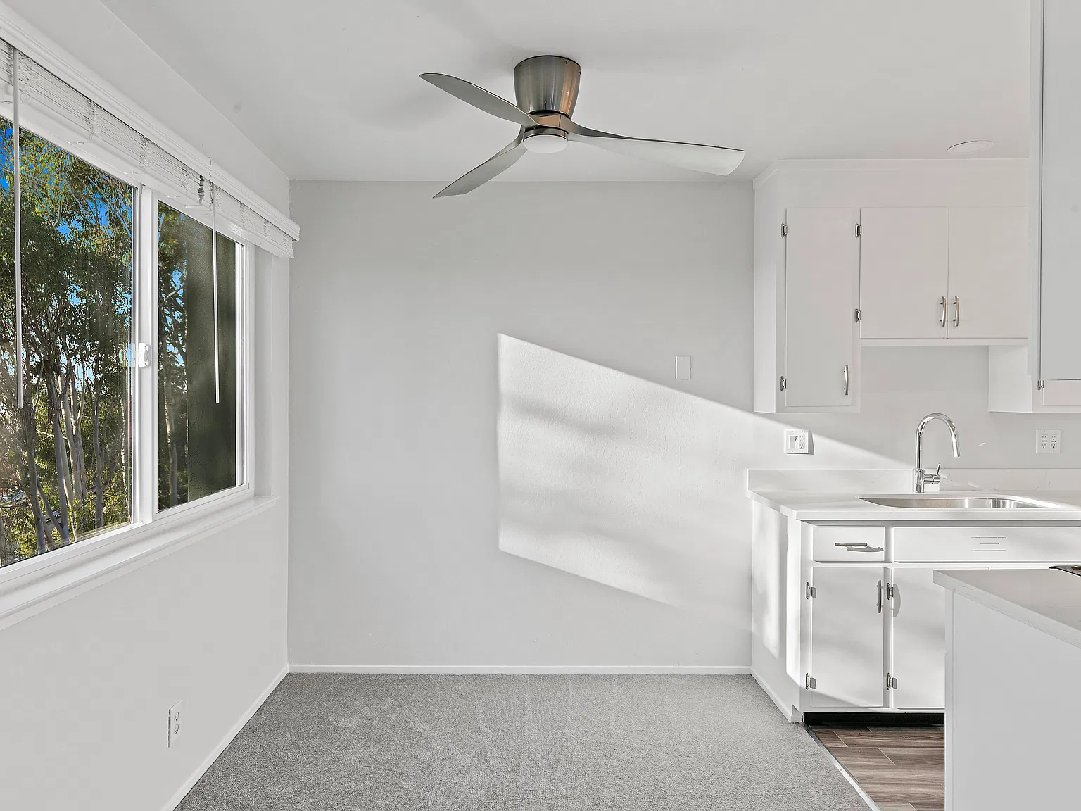 2 bed, 768 sqft, $2,600 — Photo 4
