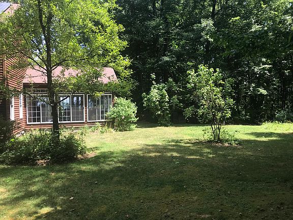 5th image of 16 Spinnaker Dr