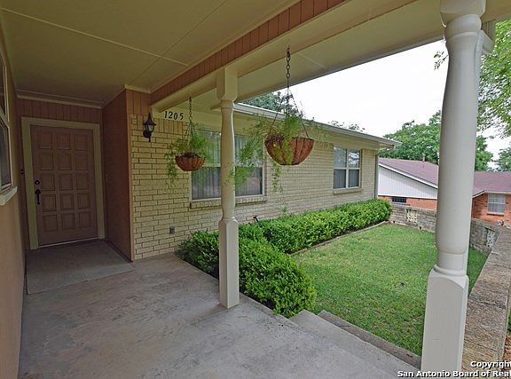 2nd image of 1205 Mary Frances Dr