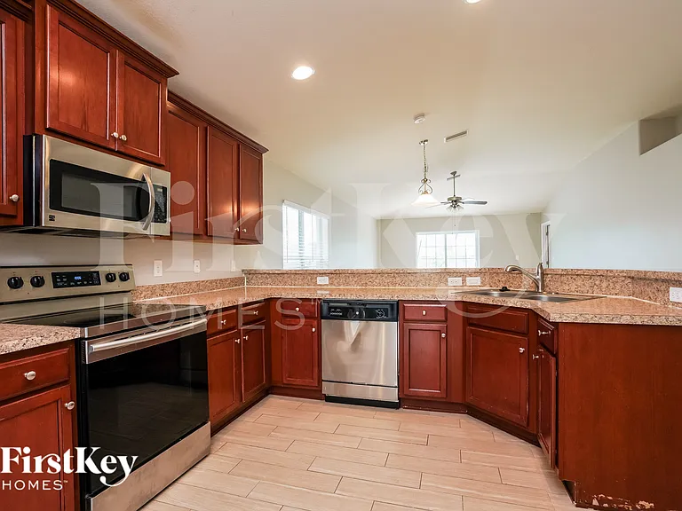 14435 Barley Field Dr — Photo 7