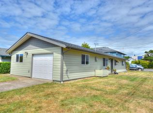 409 NE 4th St, Newport, OR 97365
