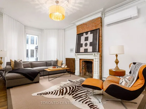24 Manning Ave, Toronto, ON M6J 2K4