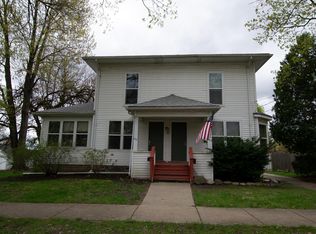 417 Lake St, Howell, MI 48843
