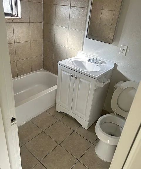 1474 Xenia St #2 — Photo 5