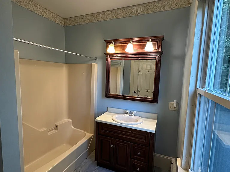 246 Essex St #2 — Photo 14