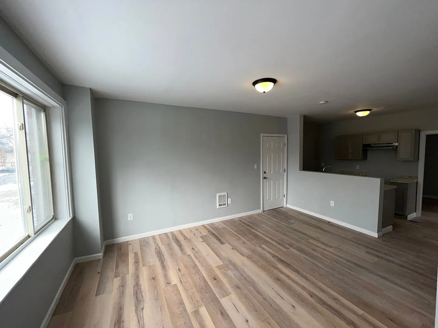 Open House Schedule Mon 10.20.25 @ 10:00am, Wed 10.22.25 @ 10:00am and Fri 10.24.25 @ 10:00am — Photo 3