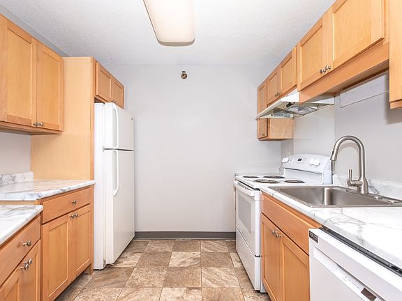 2nd image of 931 41st St NW #11504994
